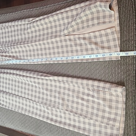 Le Lis Split Ankle Pants NWT - Picture 8 of 9